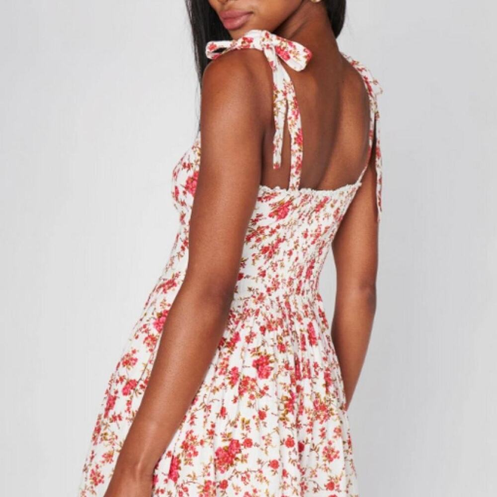 Show me your mumu white